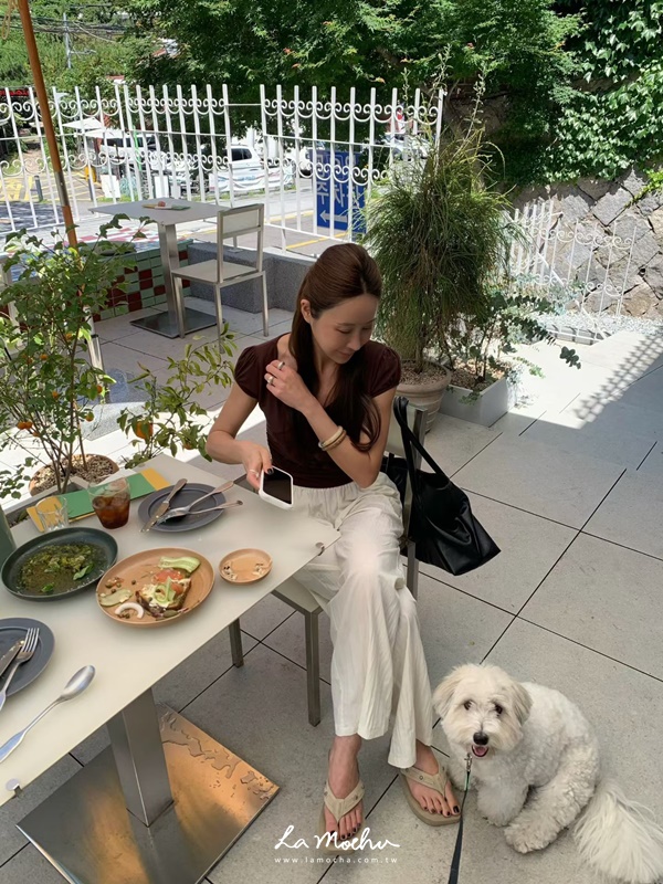 歐美涼感薄軟料上衣